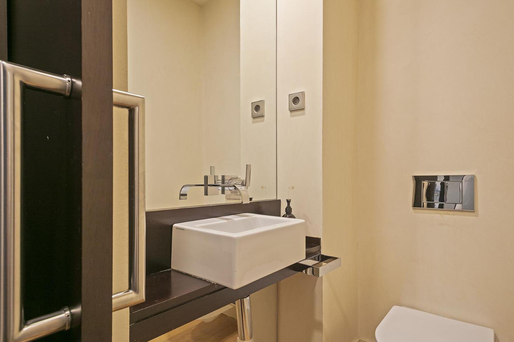 Ola Living Paseo De Gracia Apartment บาร์เซโลนา ภายนอก รูปภาพ